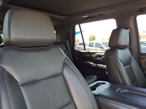 Used 2021 Chevrolet Tahoe Z71 AWD/4WD image 12