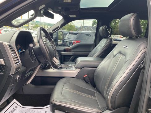 Used 2016 Ford F150 Platinum w/ Equipment Group 701A Luxury AWD/4WD image 9