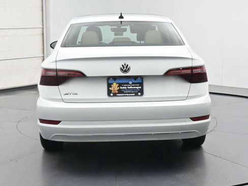 Used 2021 Volkswagen Jetta SE w/ SE Cold Weather Package FWD image 23