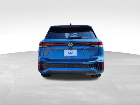 New 2026 Volkswagen Tiguan SE R-Line image 5