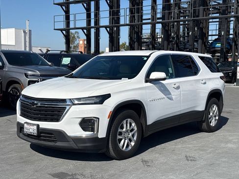 Used 2023 Chevrolet Traverse LS w/ Safety Package FWD image 1