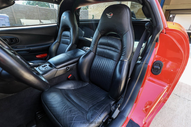 Used 2003 Chevrolet Corvette Coupe w/ Preferred Equipment Group RWD image 26