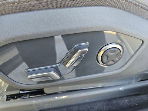 New 2026 Kia EV9 Wind image 23