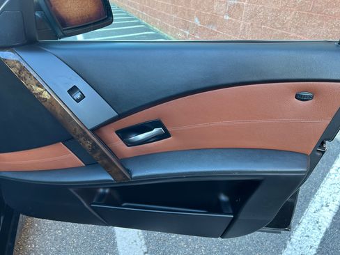 Used 2007 BMW 525xi Sedan image 14