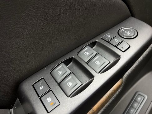 Used 2018 GMC Yukon Denali w/ Denali Ultimate Package image 48