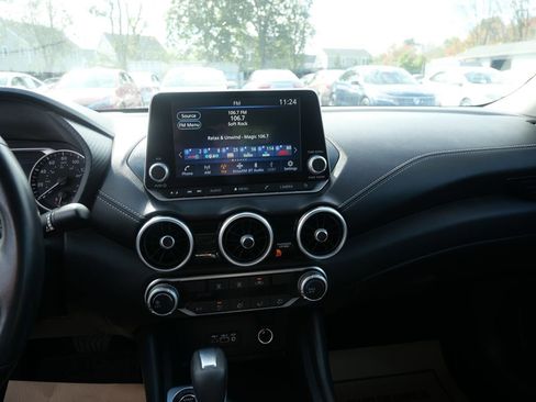 Used 2022 Nissan Sentra SV image 12