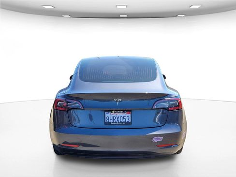 Used 2018 Tesla Model 3 Mid Range RWD image 8