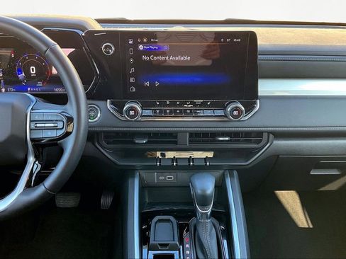 Certified 2023 Chevrolet Colorado LT w/ LT Convenience Package II image 11