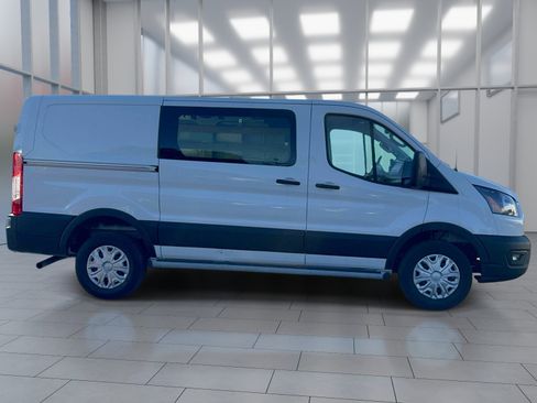 Used 2025 Ford Transit 250 Low Roof w/ Exterior Upgrade Package RWD image 3