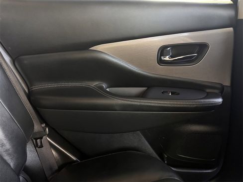 Used 2021 Nissan Murano SL image 27