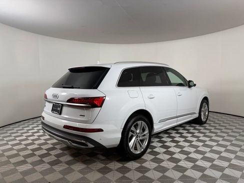 Certified 2023 Audi Q7 2.0T Premium Plus w/ Convenience Package AWD/4WD image 8