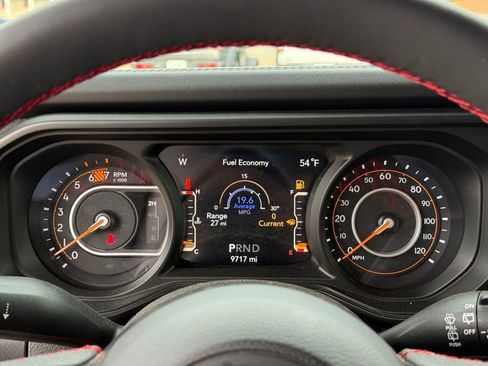 Used 2024 Jeep Wrangler Unlimited Rubicon w/ Safety Group AWD/4WD image 17