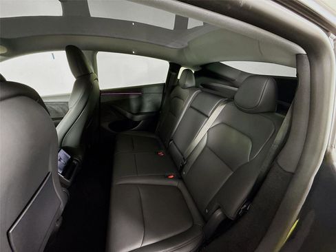 Used 2026 Tesla Model Y Long Range image 21