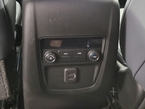 Used 2023 Buick Enclave Essence w/ Experience Buick Package AWD/4WD image 22