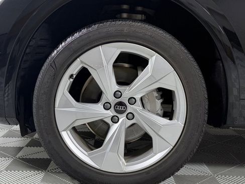 Certified 2023 Audi Q5 2.0T Premium Plus w/ Premium Plus Package image 9