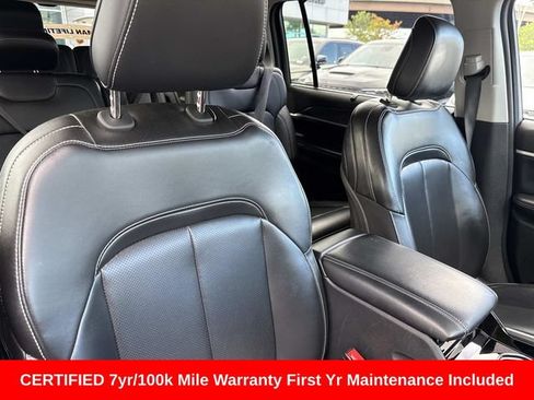 Used 2023 Jeep Grand Cherokee L Limited w/ Luxury Tech Group II AWD/4WD image 11