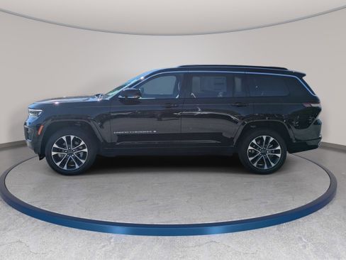 New 2025 Jeep Grand Cherokee L Overland w/ Advanced Protech Group III AWD/4WD image 8