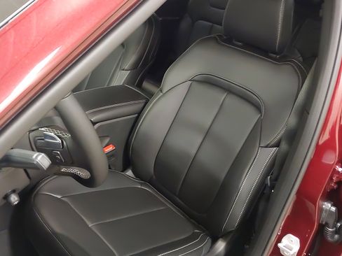 New 2025 Jeep Grand Cherokee L Limited image 22