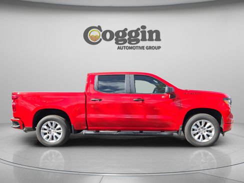 New 2026 Chevrolet Silverado 1500 Custom w/ LPO, Dark Essentials Package RWD image 7