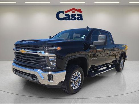 Used 2025 Chevrolet Silverado 2500 LT w/ Convenience Package AWD/4WD image 6