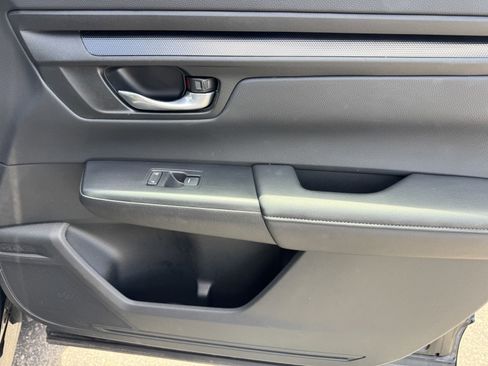 Used 2025 Honda CR-V EX image 9