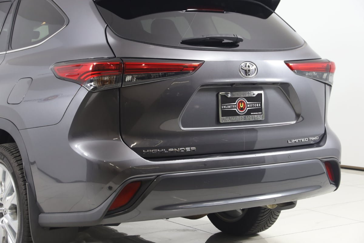 Used 2023 Toyota Highlander Limited AWD/4WD image 23