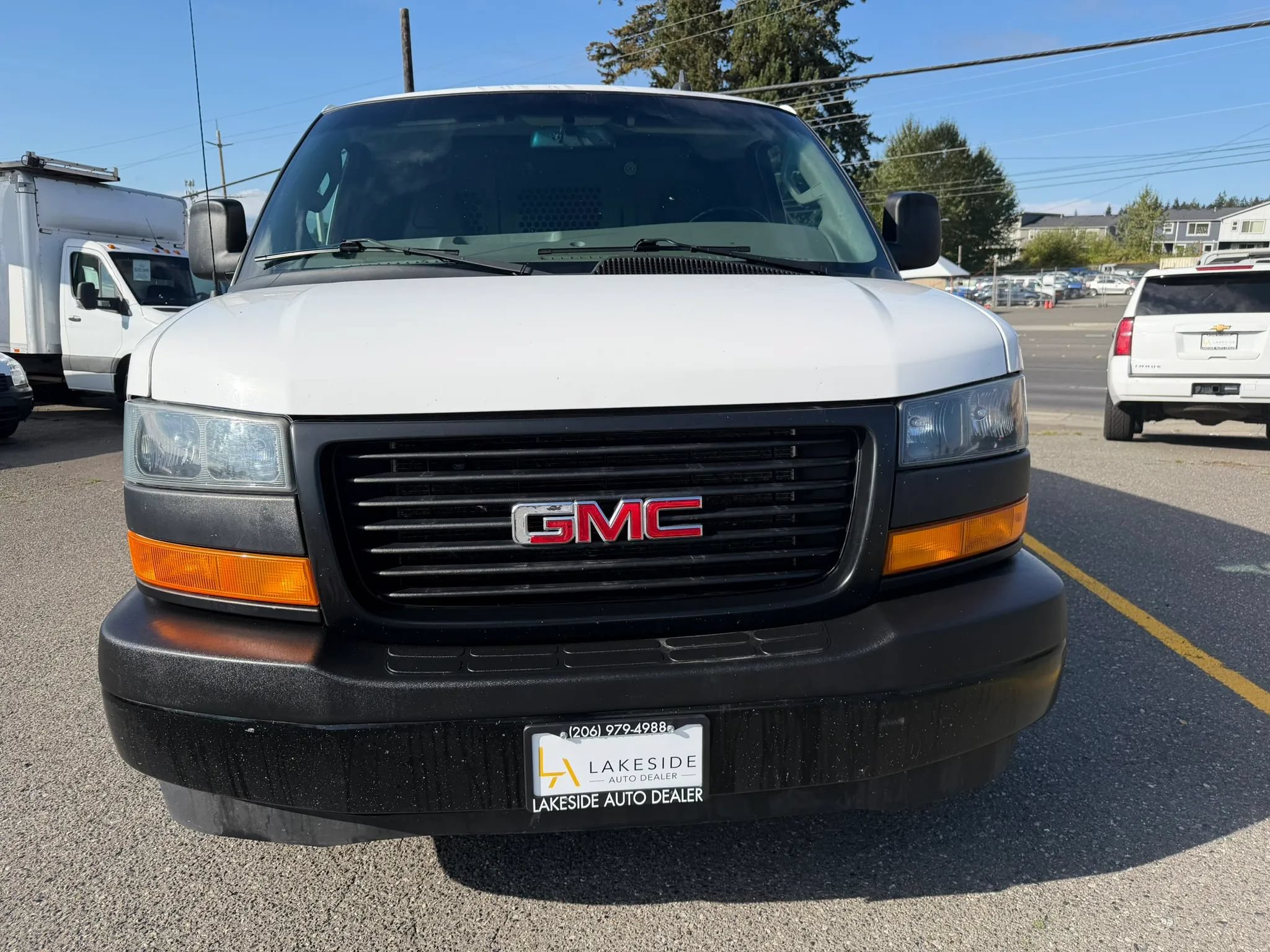 Used 2023 GMC Savana 2500 w/ Driver Convenience Package RWD image 2