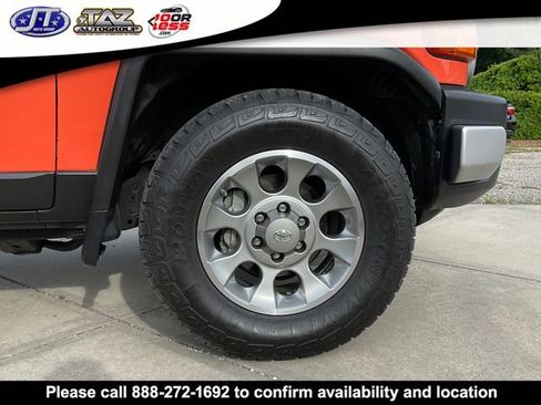 Used 2013 Toyota FJ Cruiser 2WD w/ Convenience Pkg image 9