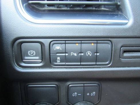 Used 2024 Chevrolet Tahoe Premier image 43