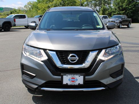 Used 2017 Nissan Rogue S AWD/4WD image 2