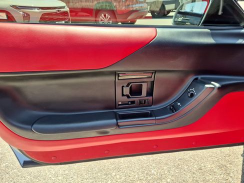 Used 1996 Chevrolet Corvette Convertible RWD image 10