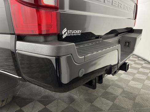 Used 2020 Ford F250 Lariat image 6