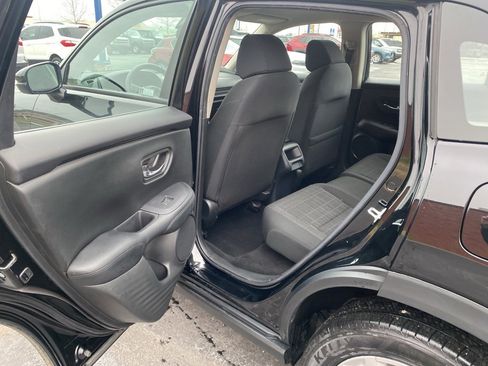 Used 2023 Honda HR-V LX image 17