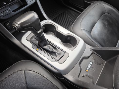 Used 2018 Chevrolet Colorado ZR2 w/ ZR2 Midnight Special Edition AWD/4WD image 24
