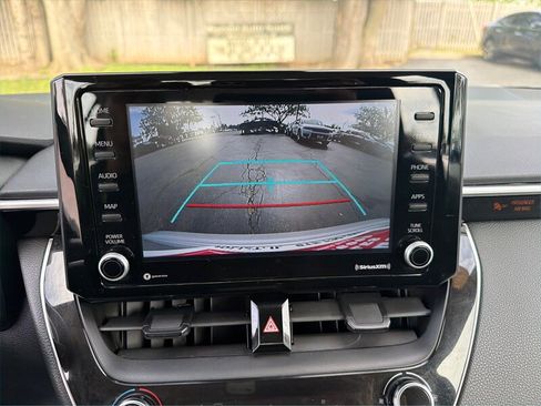 Used 2022 Toyota Corolla LE FWD image 21