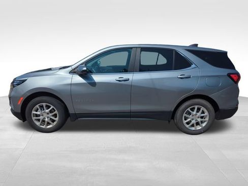 Used 2024 Chevrolet Equinox LT AWD/4WD image 2