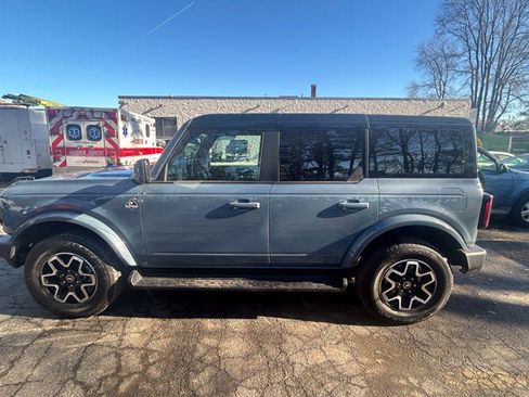 Used 2025 Ford Bronco Outer Banks image 4