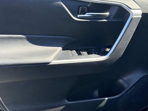 Used 2024 Toyota RAV4 XLE image 17