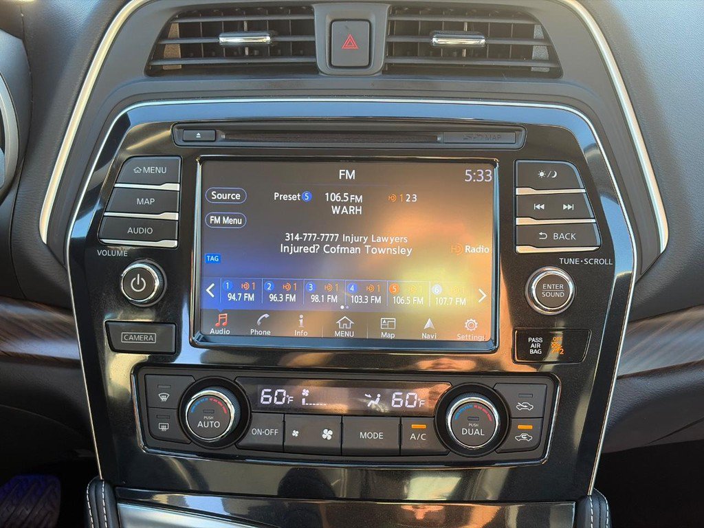 Used 2016 Nissan Maxima Platinum w/ Interior Lighting Package FWD image 15