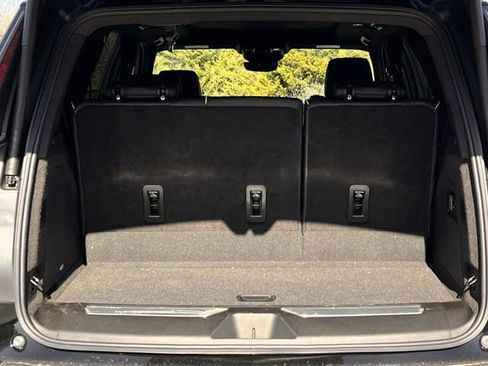 Certified 2024 Cadillac Escalade Premium Luxury w/ Performance Package image 33