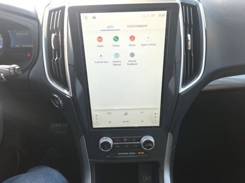 Certified 2022 Ford Edge SE w/ Black Appearance Package image 31