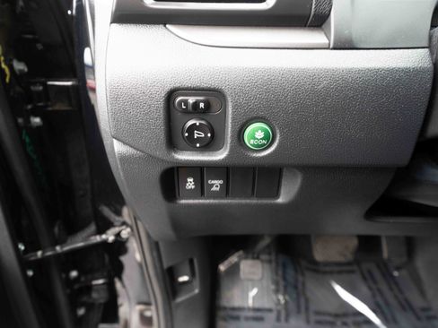 Used 2019 Honda Ridgeline Sport image 11