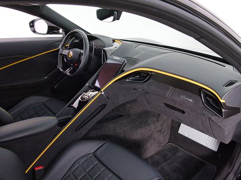 Certified 2021 Ferrari Roma RWD image 16