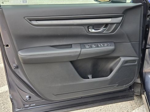 Used 2026 Honda CR-V LX image 9