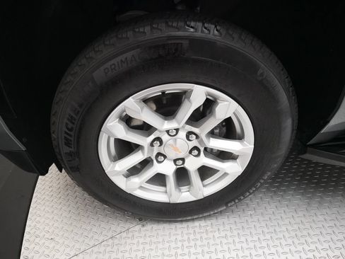 Used 2025 Chevrolet Tahoe LT AWD/4WD image 26