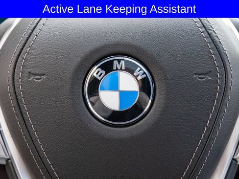 Used 2019 BMW 750i w/ Executive Package RWD image 25