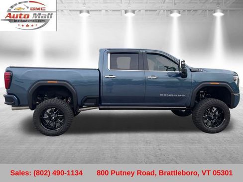 Used 2025 GMC Sierra 3500 Denali Ultimate AWD/4WD image 8