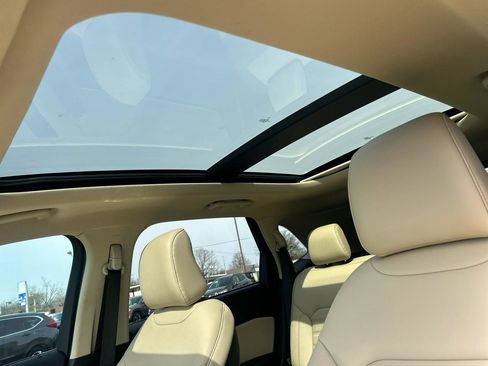 Used 2024 Ford Edge SEL w/ Convenience Package image 24