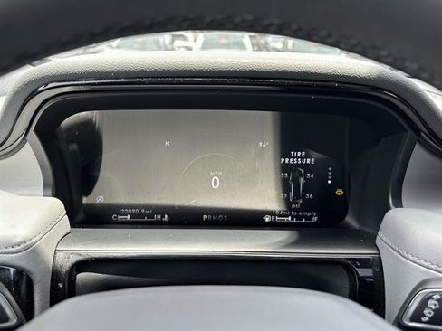 Certified 2022 Lincoln Nautilus Reserve image 17