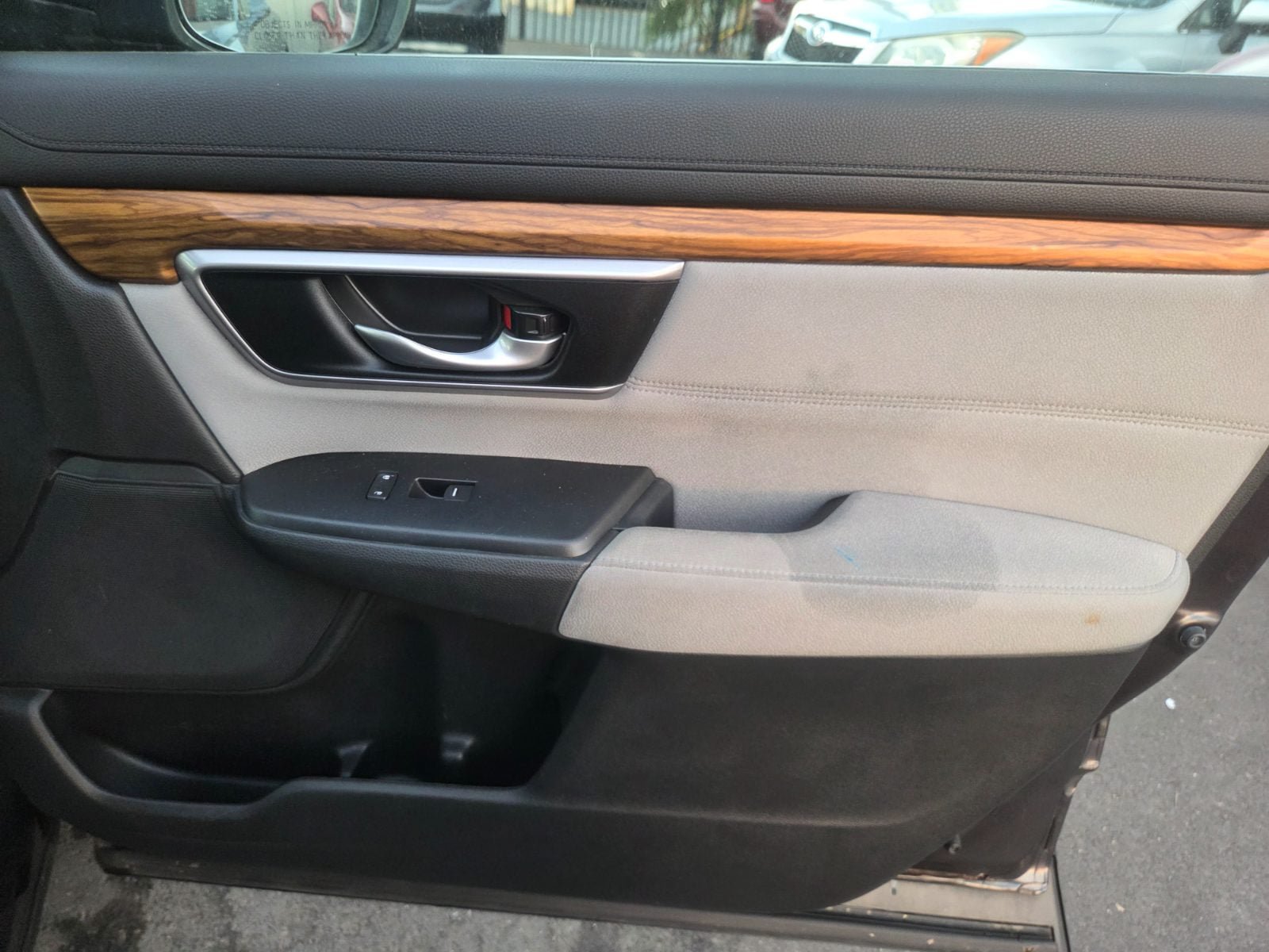 Used 2018 Honda CR-V EX image 12